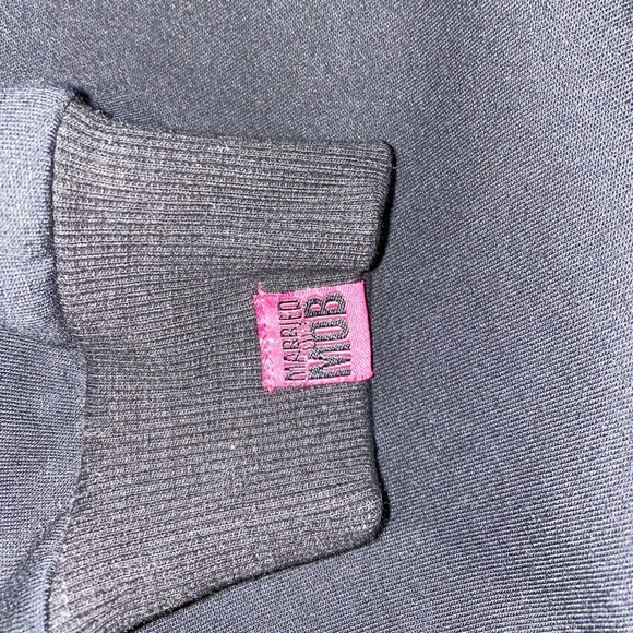 Cropped Sweater - Picture 4 of 4